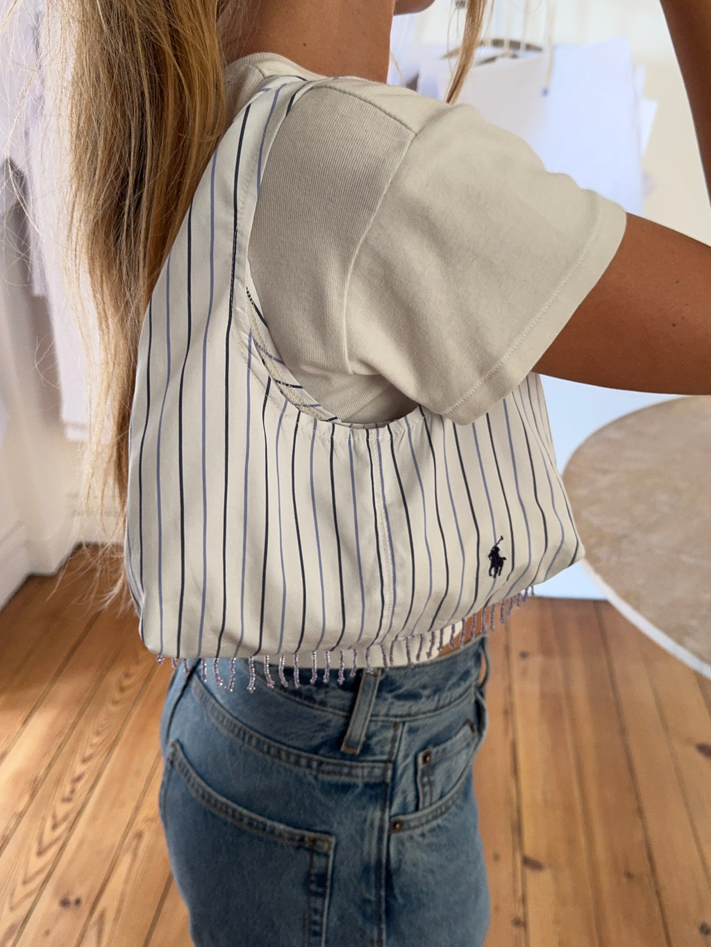 Sac upcyclé blanc à rayures et franges vintage - petit