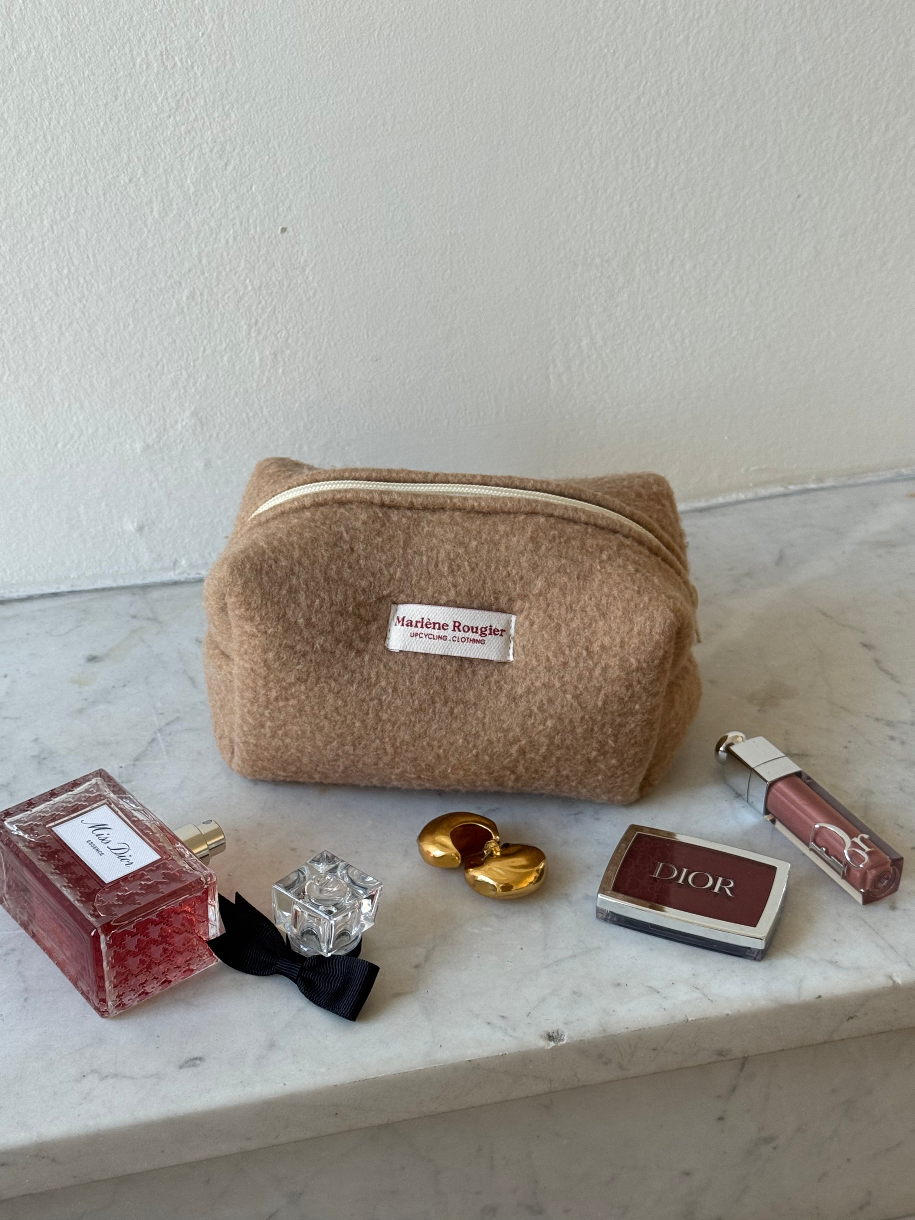 Trousse upcyclée laine marron clair vintage - petite