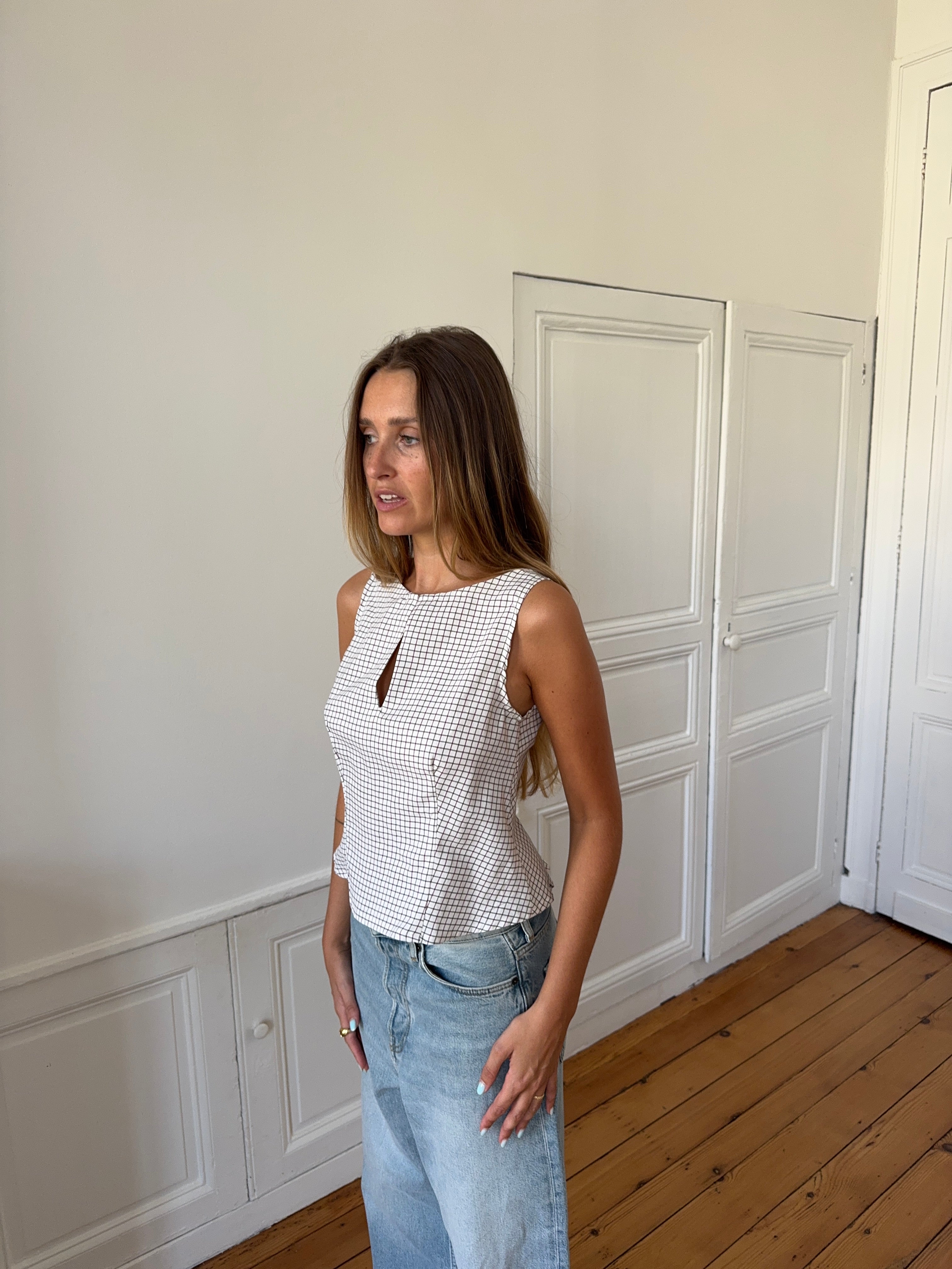 Top dos nu upcyclé blanc à carreaux - M