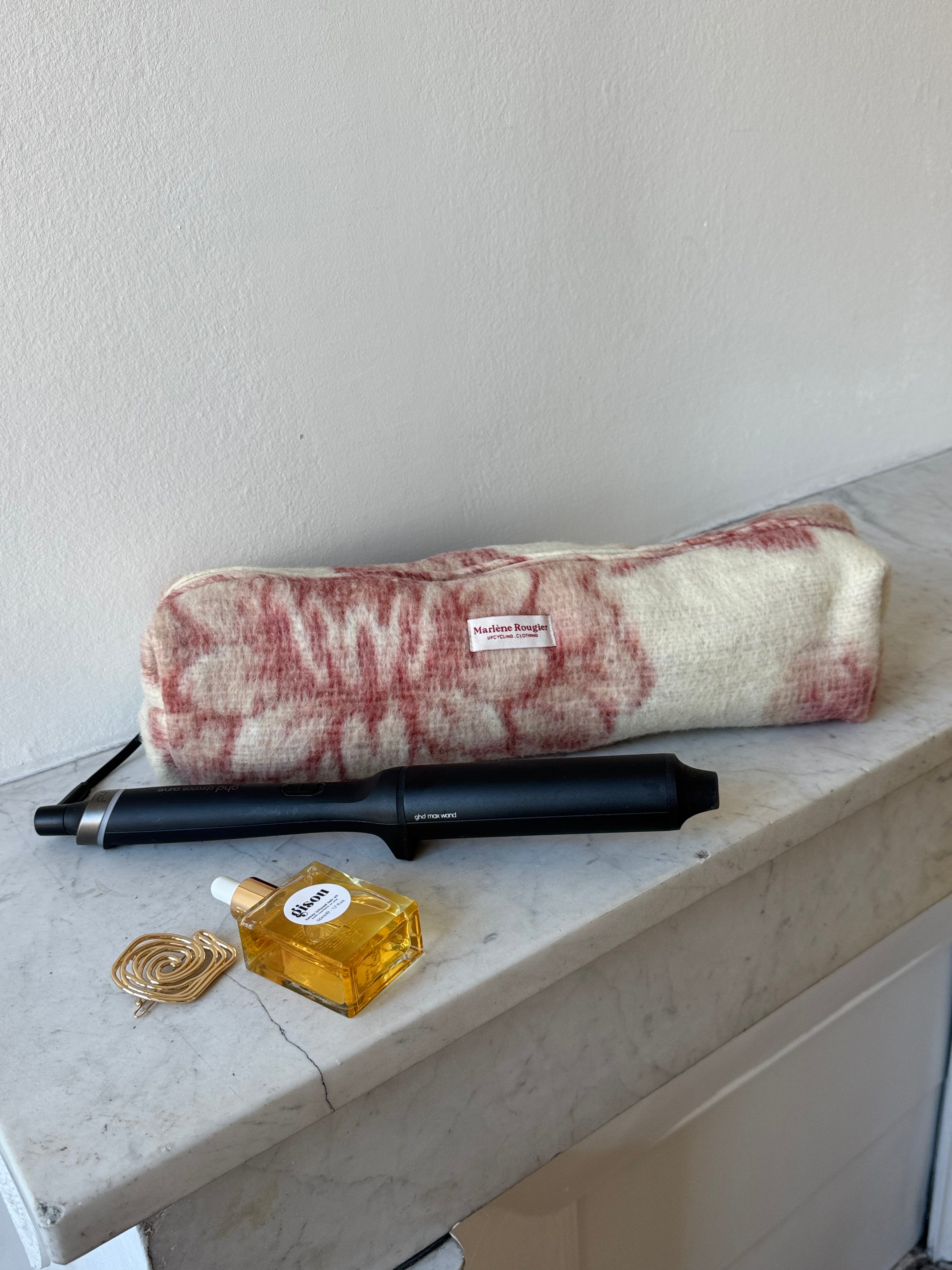 Trousse upcyclée laine écrue à motifs vintage