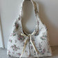 Sac upcyclé matelassé blanc à fleurs