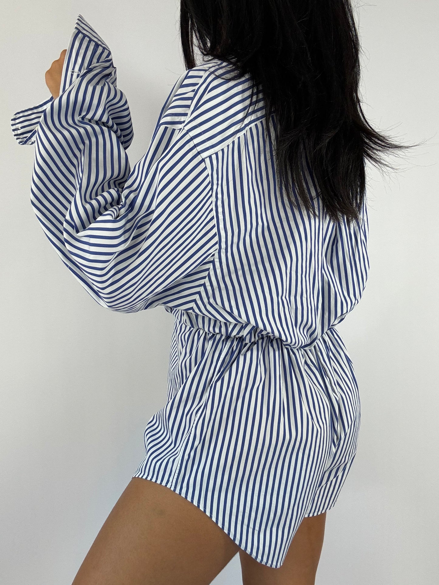 Combinaison upcyclée blanche à rayures bleues