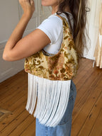 Sac upcyclé à motifs et franges
