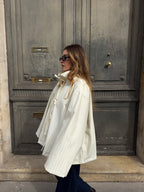 Veste écrue à fines rayures bleues