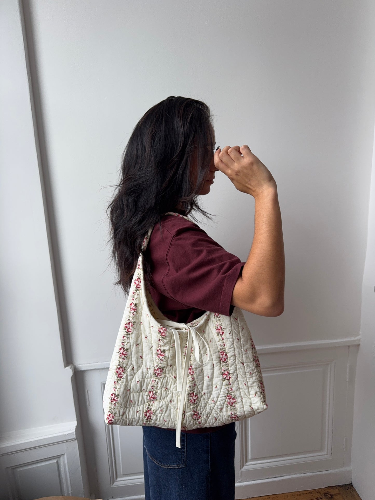 Sac upcyclé matelassé écru à fleurs