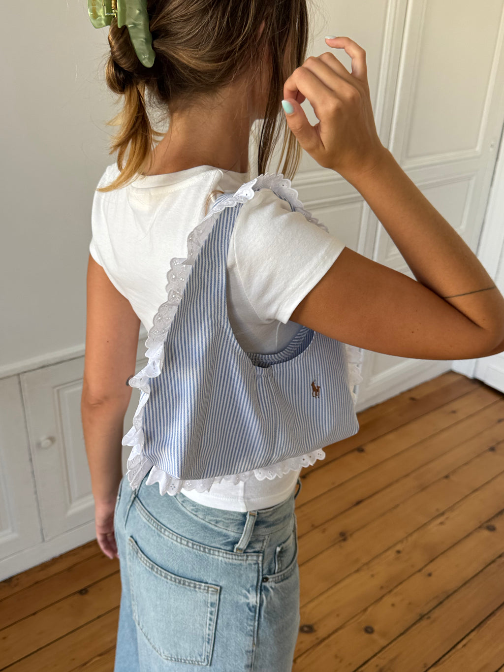 Sac upcyclé rayé et dentelle