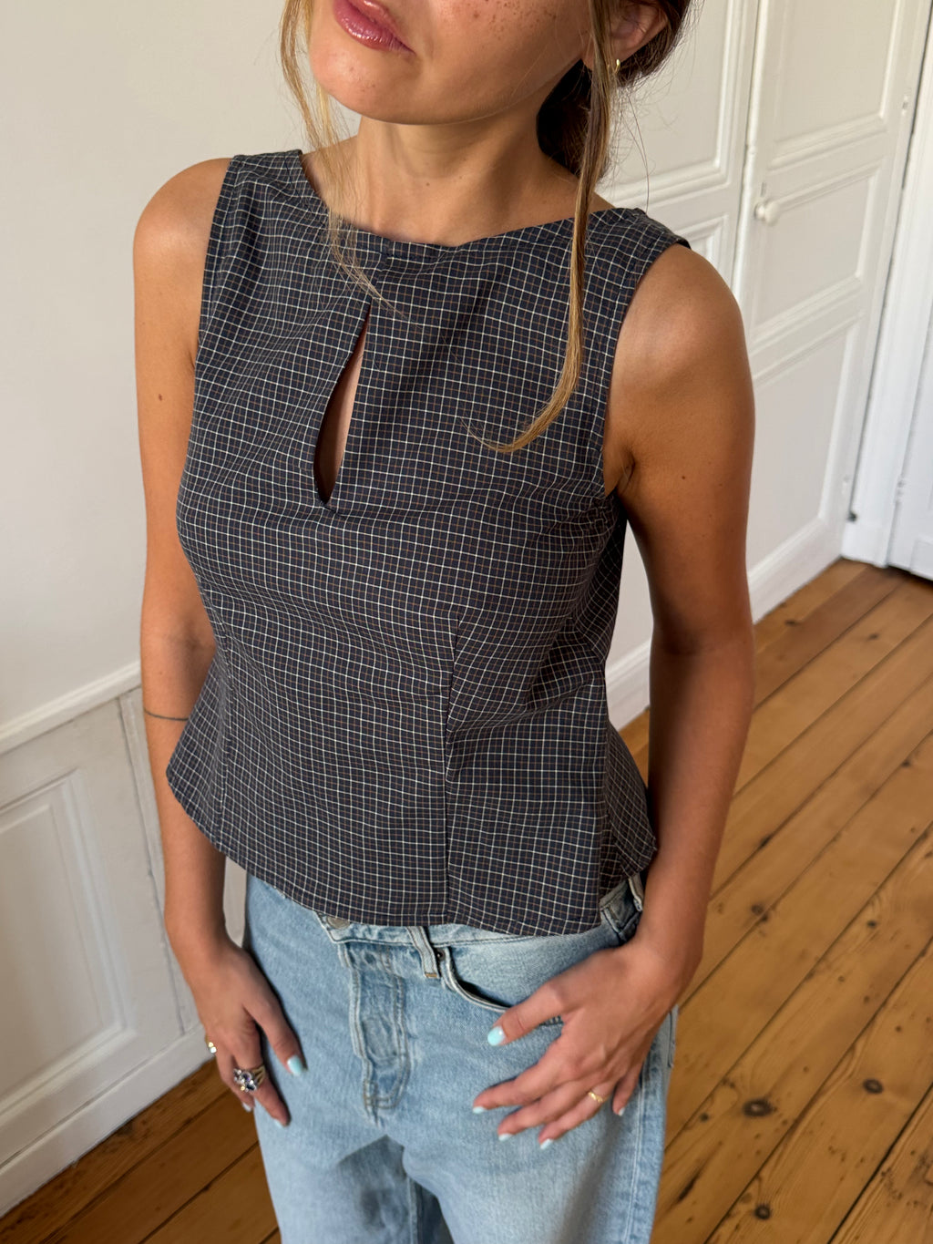 Top dos nu upcyclé à carreaux - S