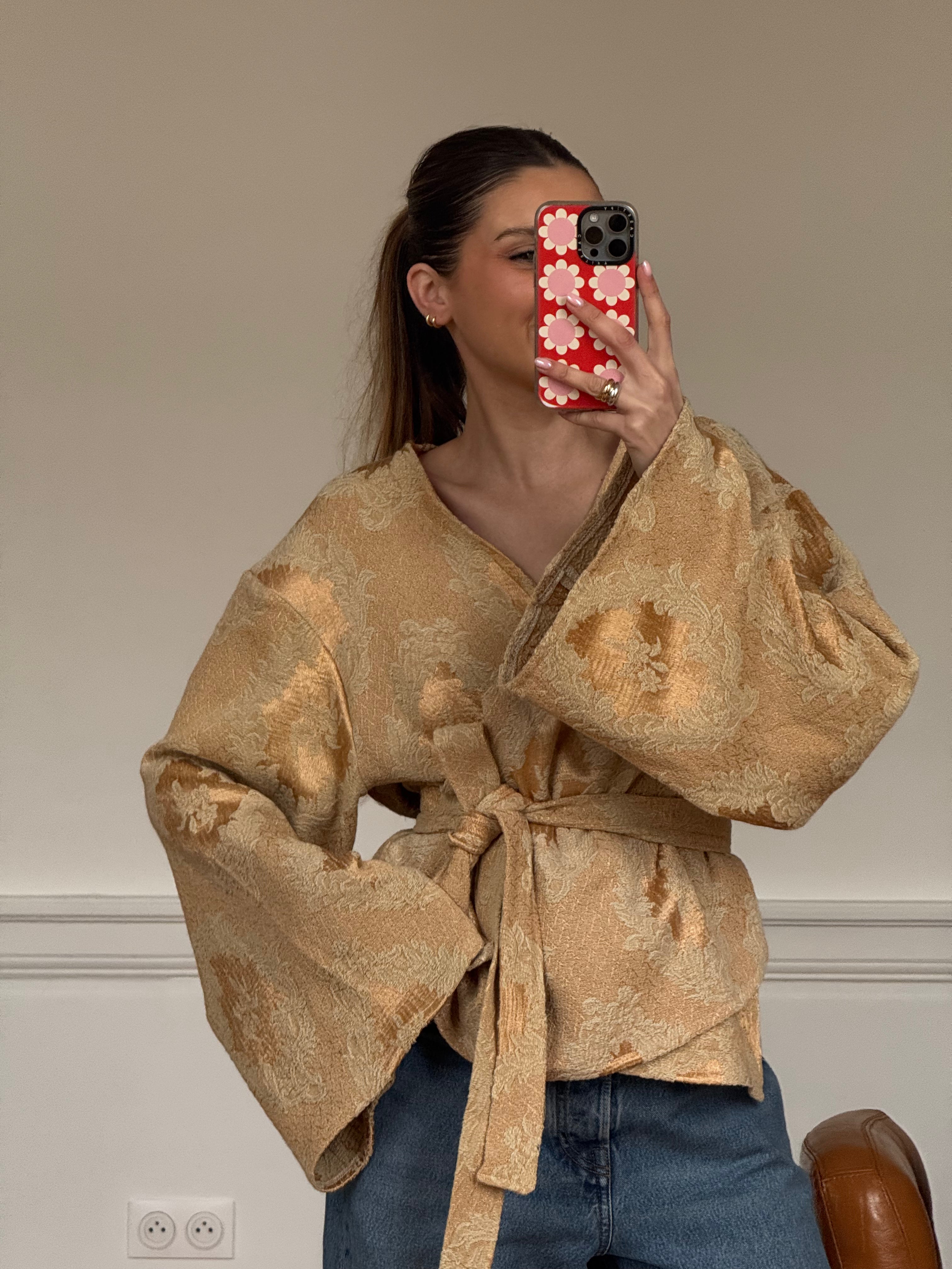Kimono upcyclé orangé à motifs vintage