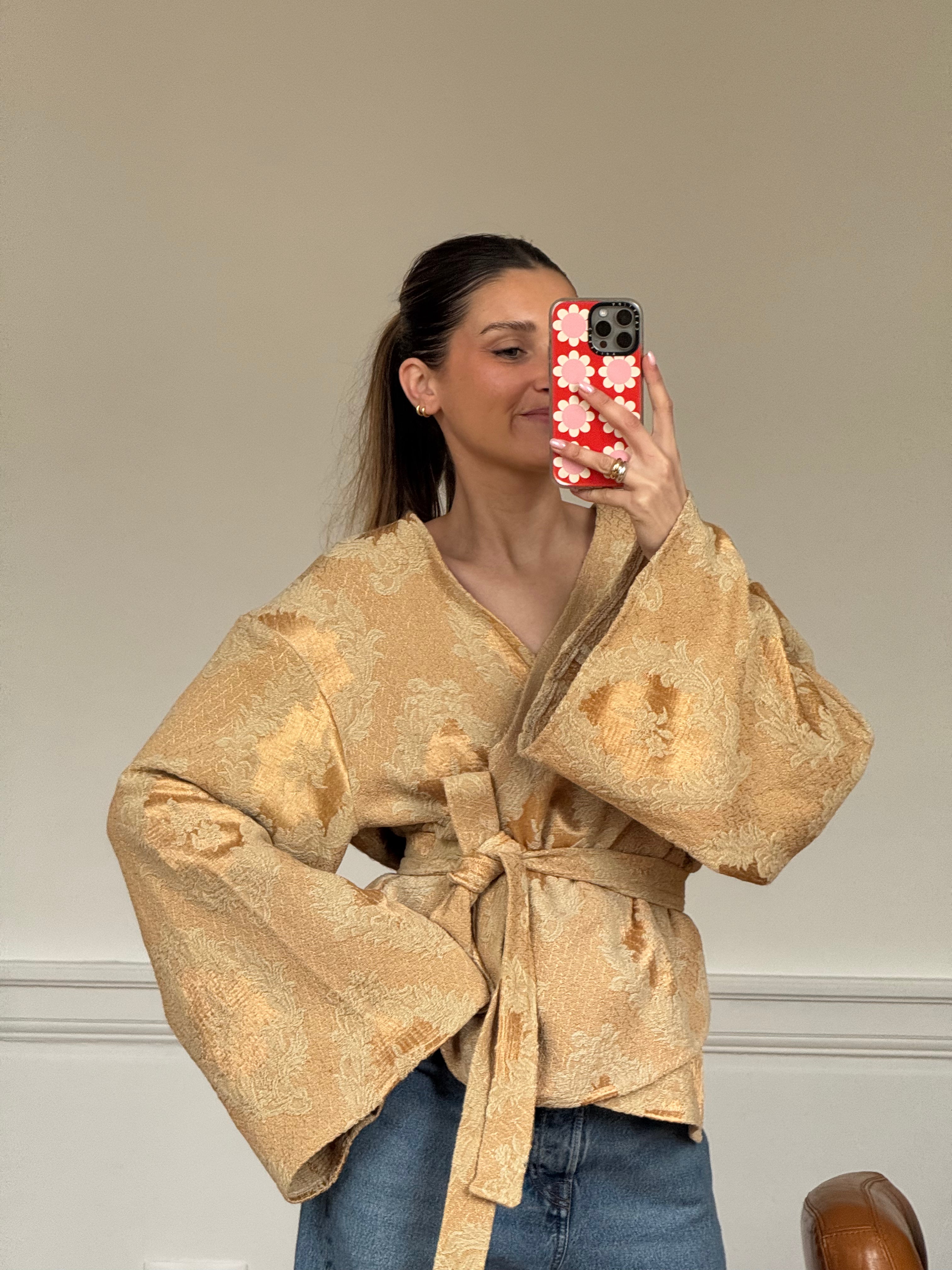 Kimono upcyclé orangé à motifs vintage