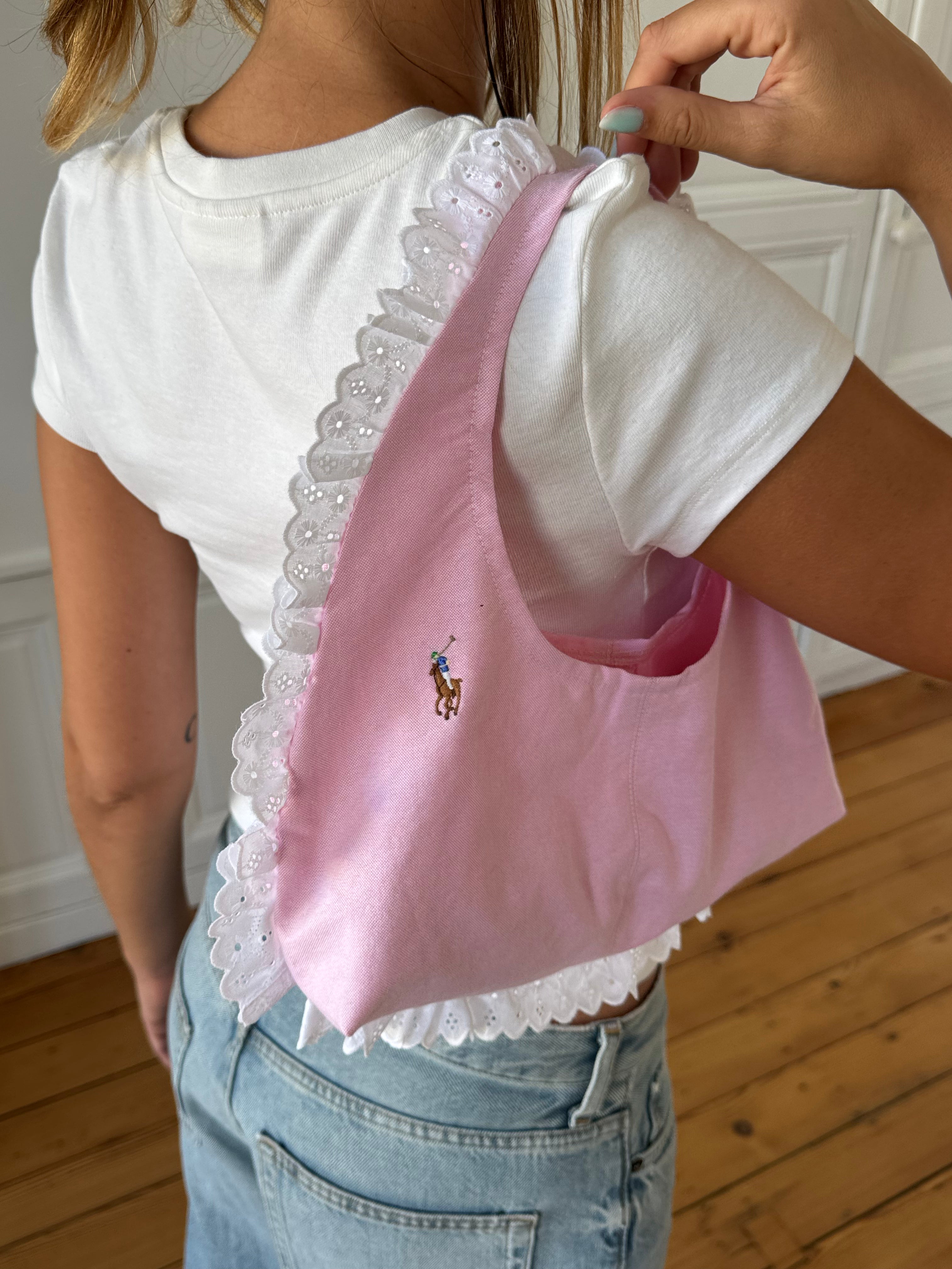 Sac upcyclé rose et dentelle