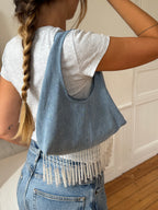 Sac upcyclé denim clair et perles