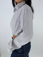 Chemise upcyclée dos nu blanche rayée