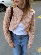 Veste courte upcyclée satinée cuivrée à motifs texturés vintage