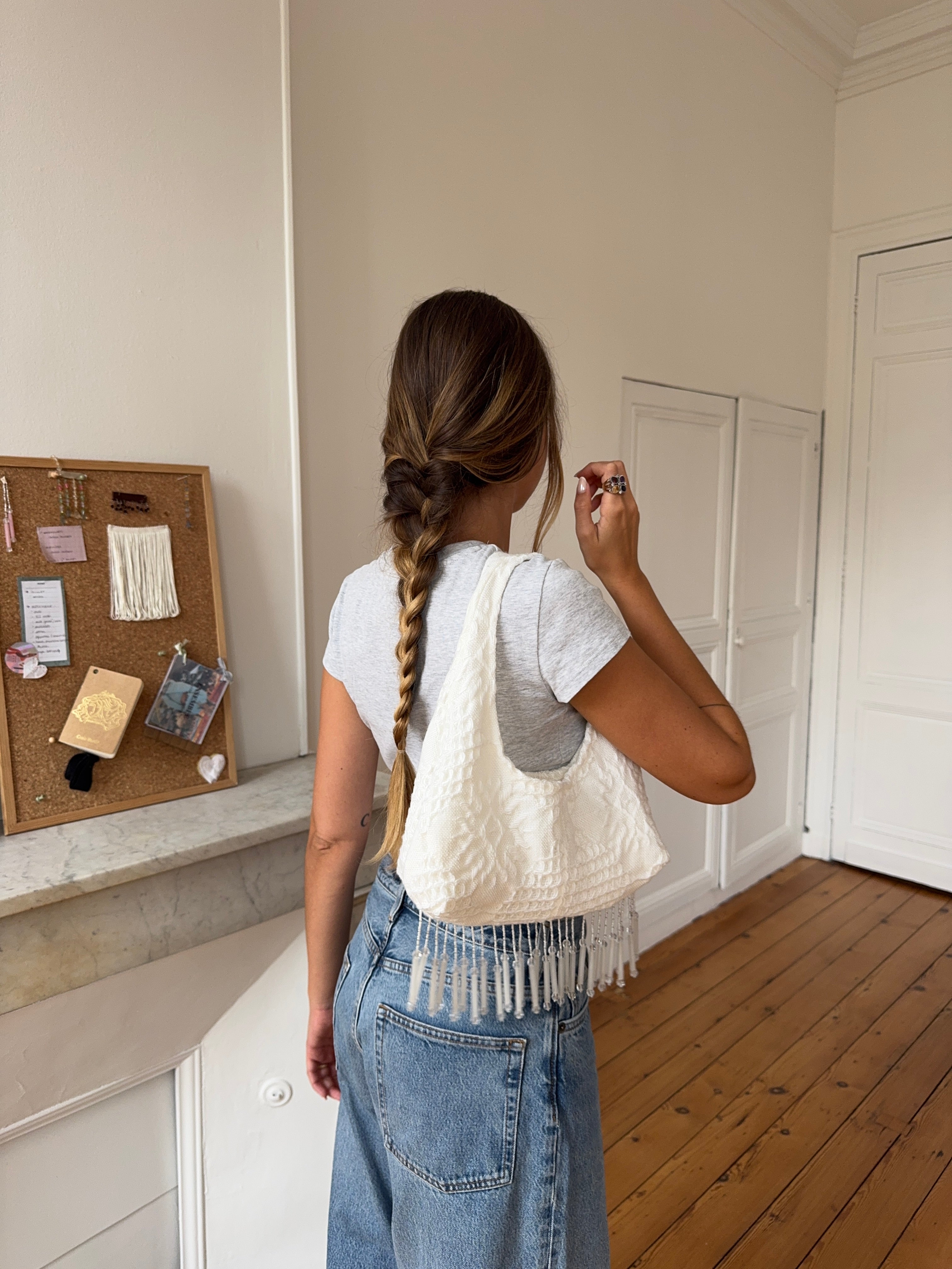 Sac upcyclé blanc et perles