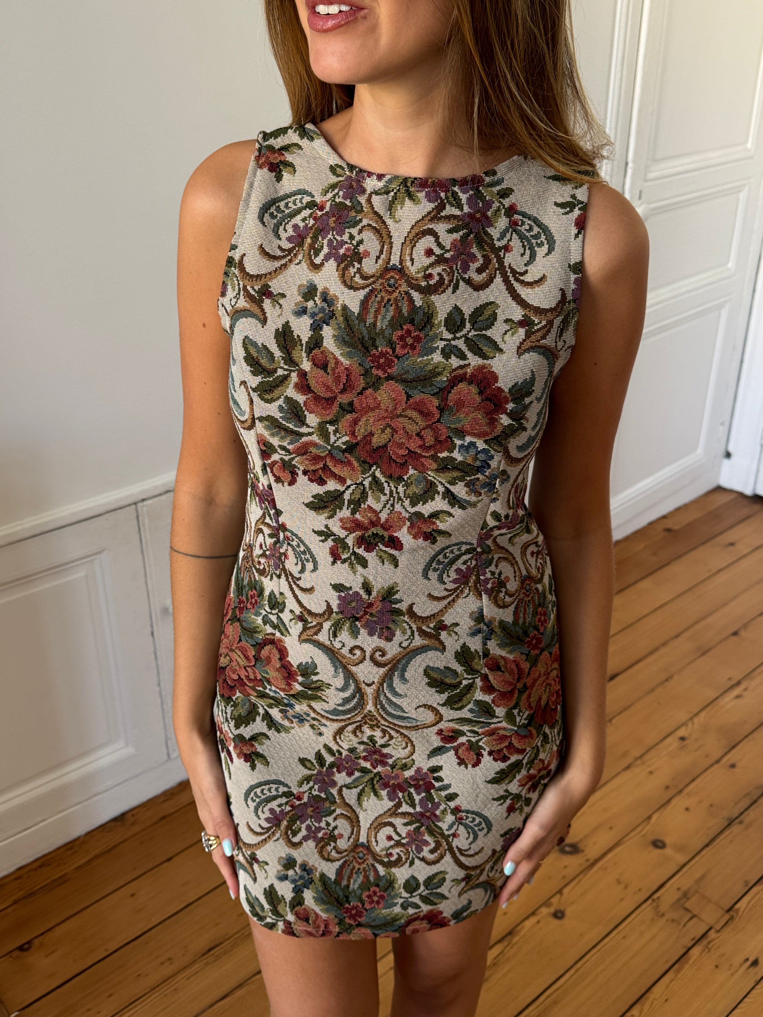 Robe dos nu upcyclée à fleurs