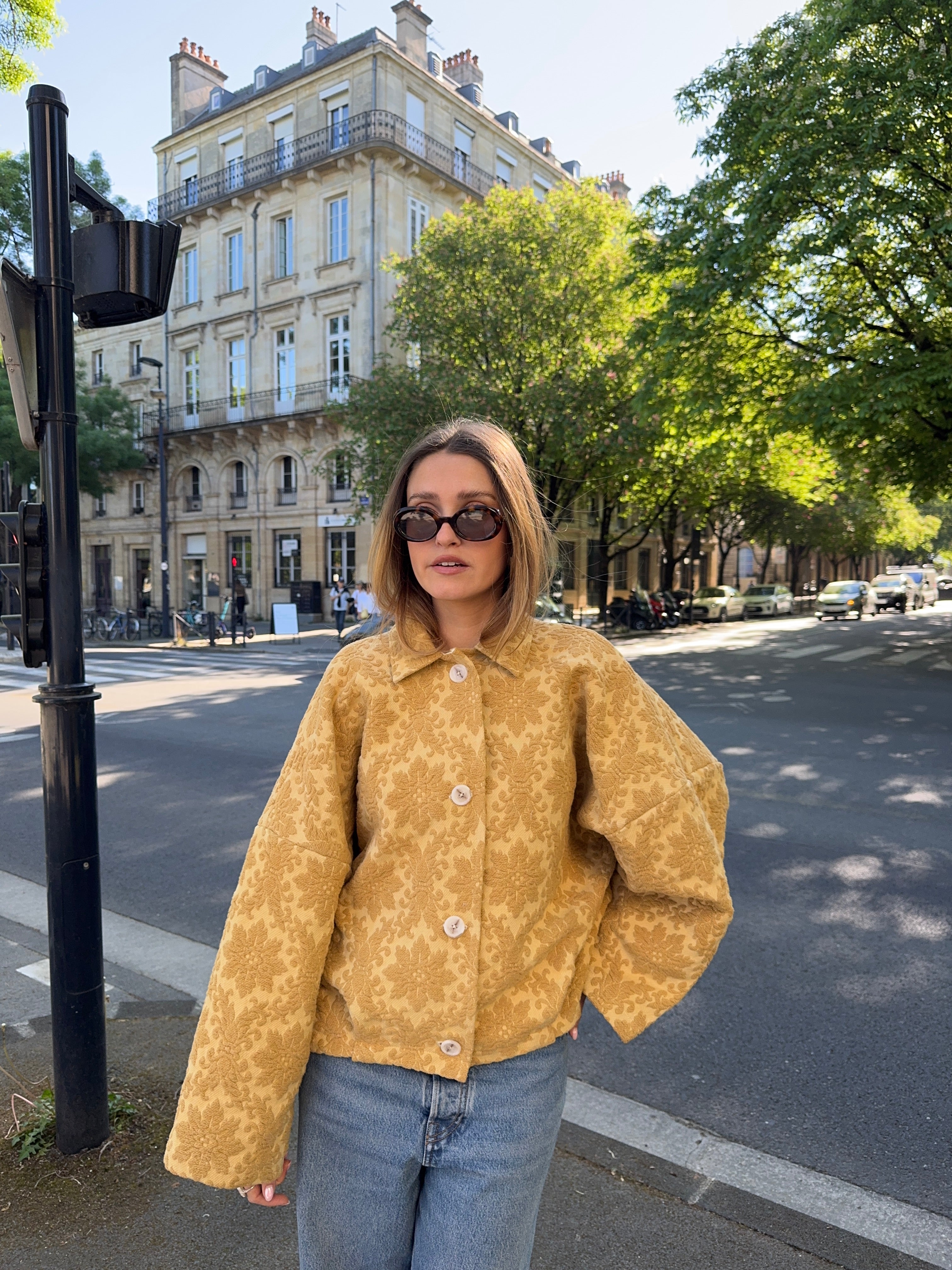 Bomber upcyclé jaune pâle à motifs texturés vintage
