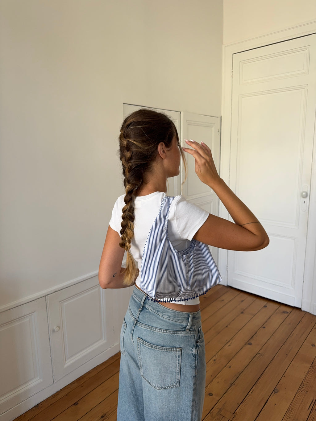 Sac upcyclé à rayures bleues et perles