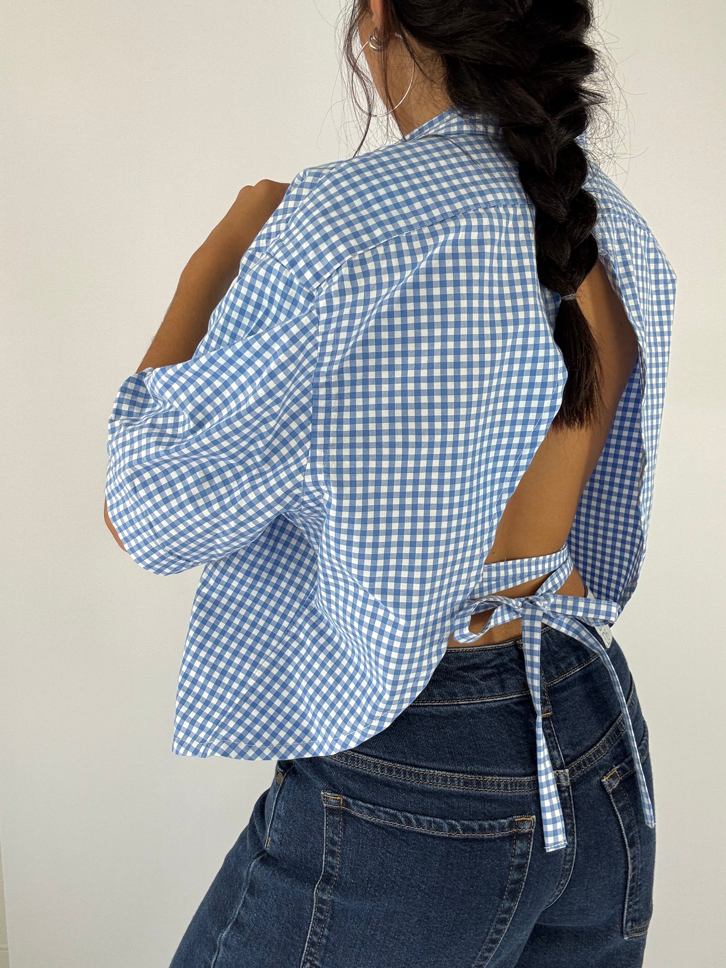 Chemisette upcyclée dos nu vichy bleu