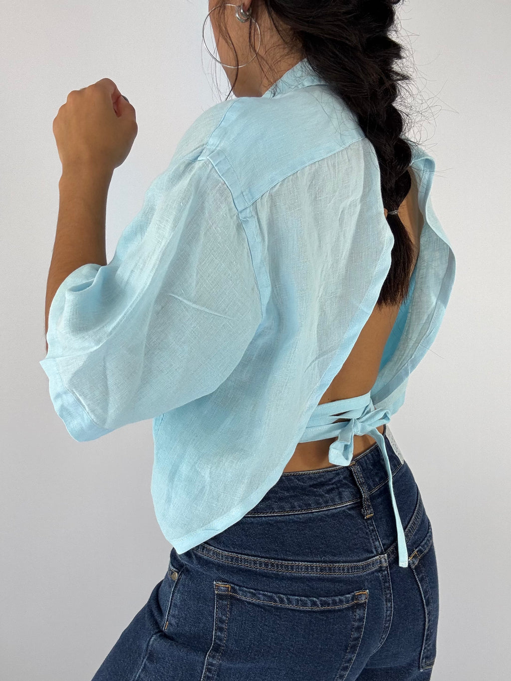 Chemisette upcyclée dos nu lin ciel