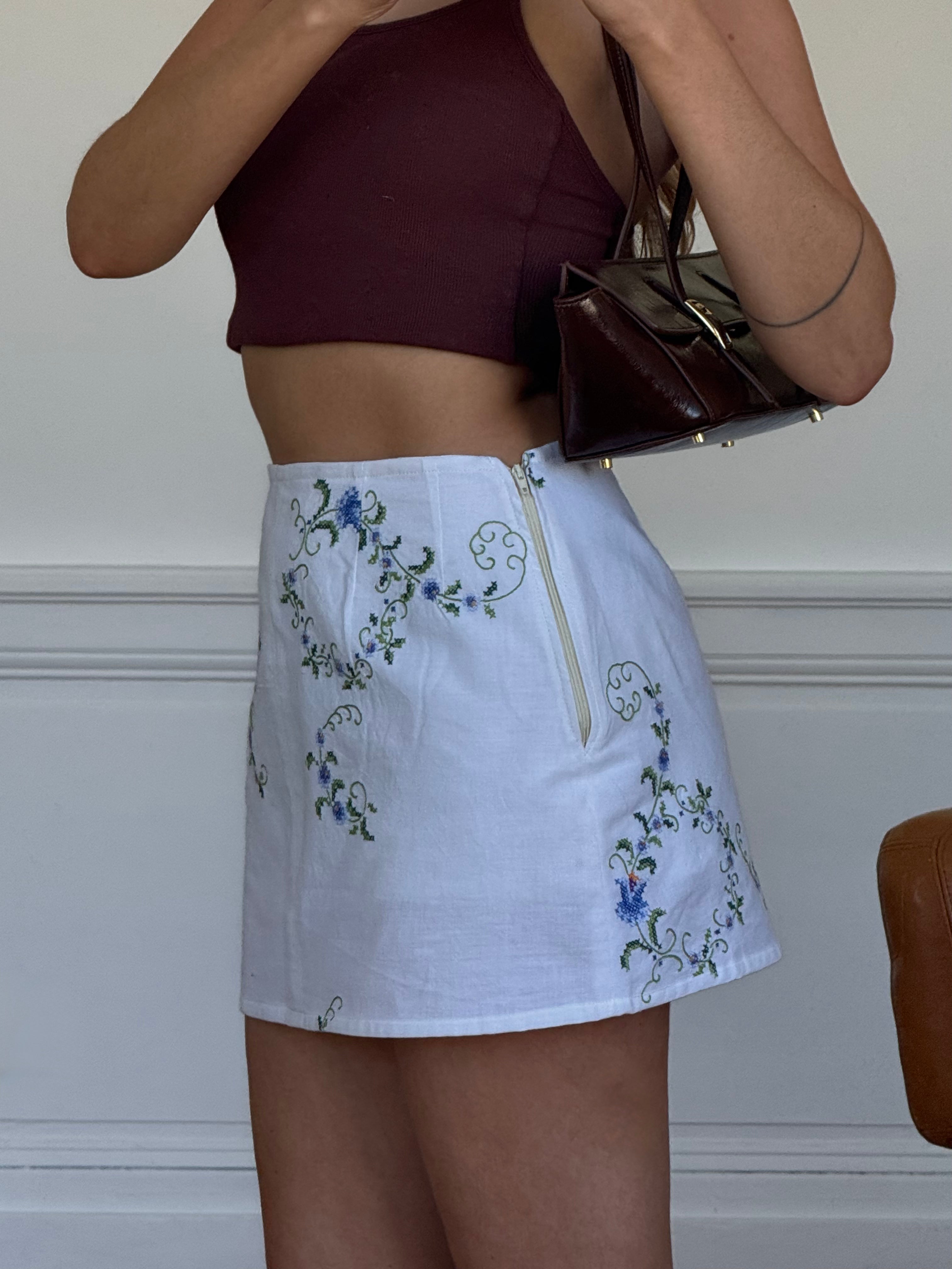 Jupe-short blanche à motifs vintage