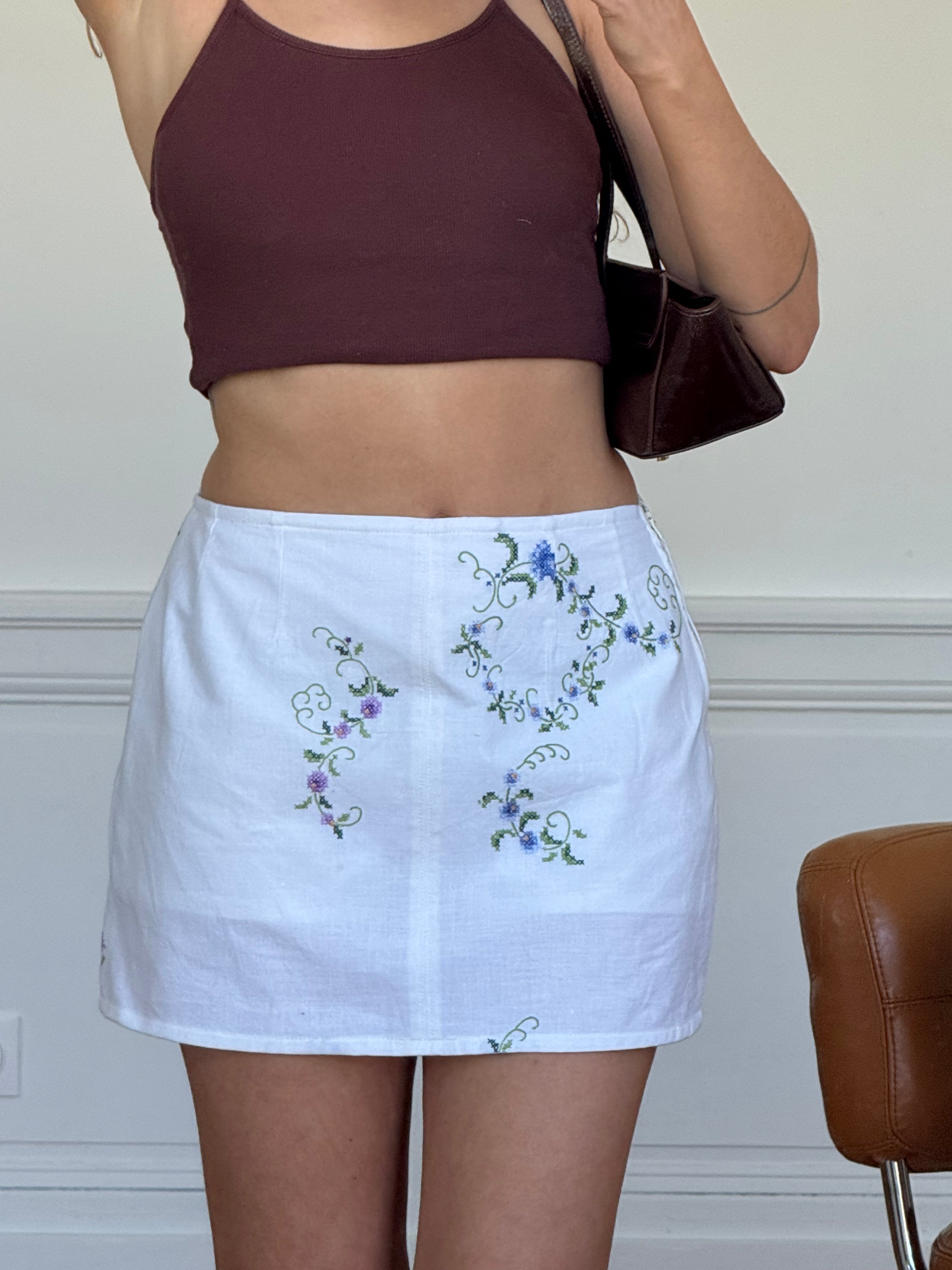 Jupe-short blanche à motifs vintage