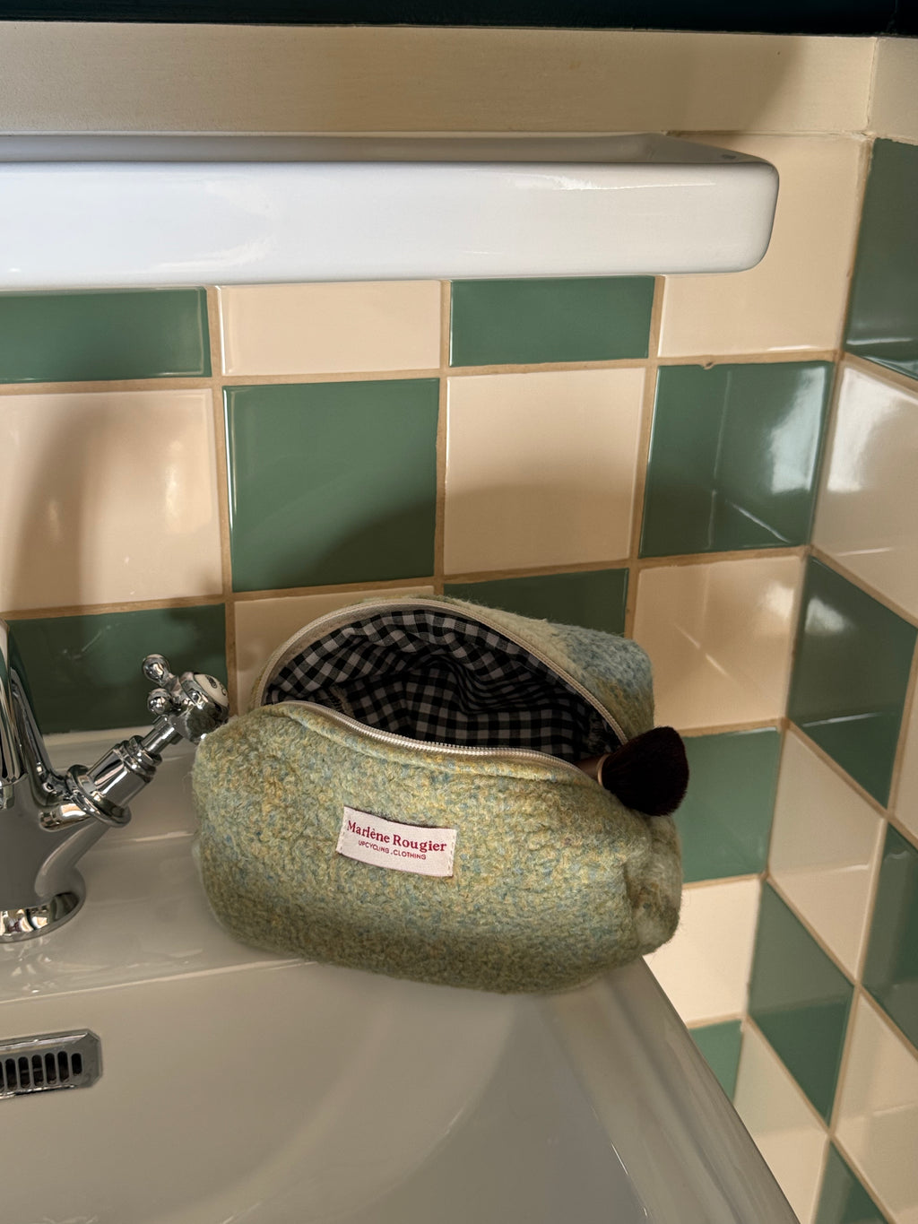 Trousse upcyclée laine vintage