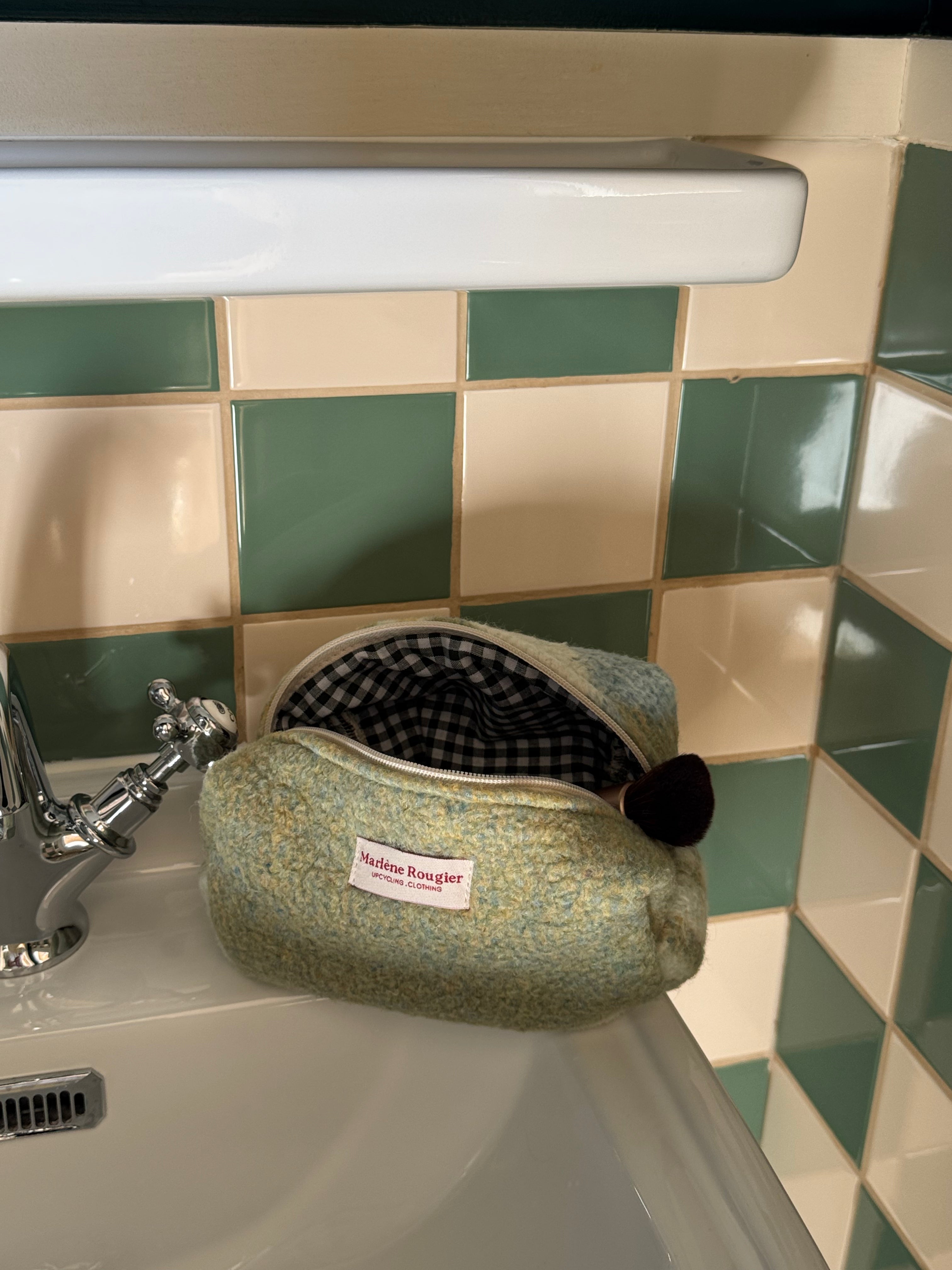 Trousse upcyclée laine vintage