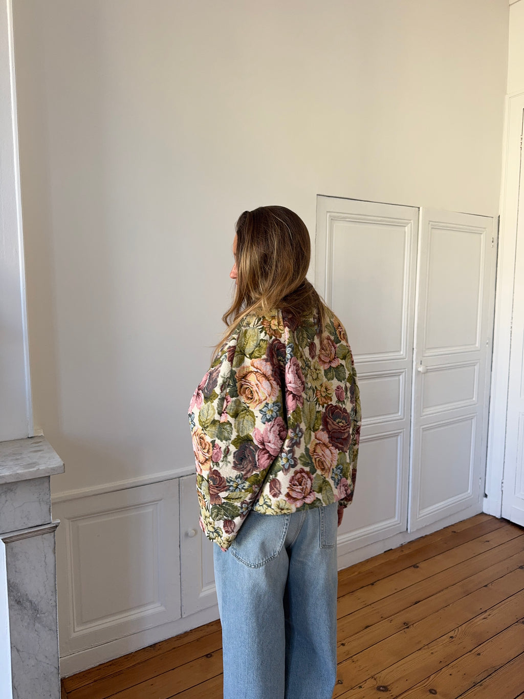 Veste upcyclée à fleurs - T1
