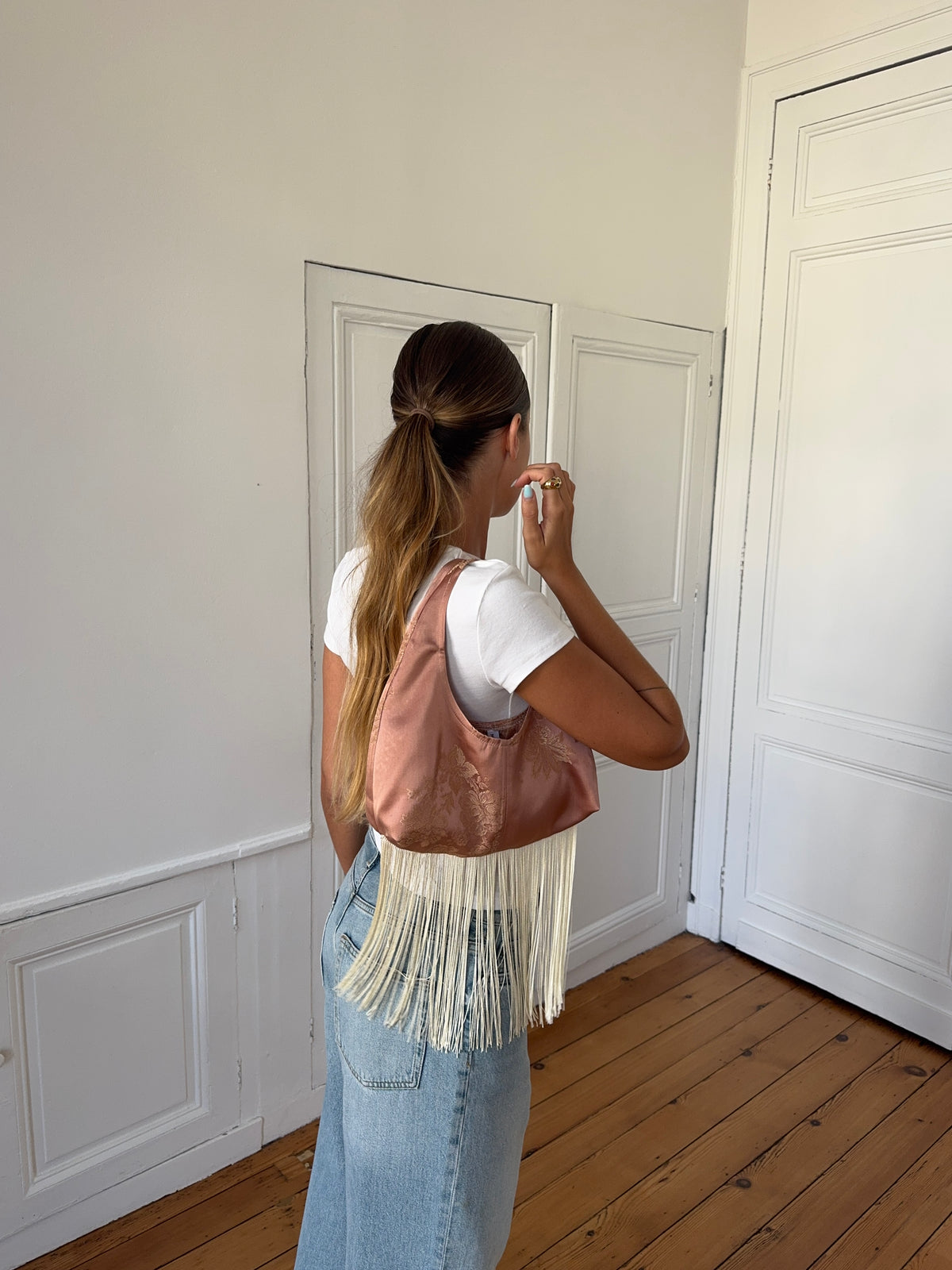 Sac upcyclé satiné cuivré et franges