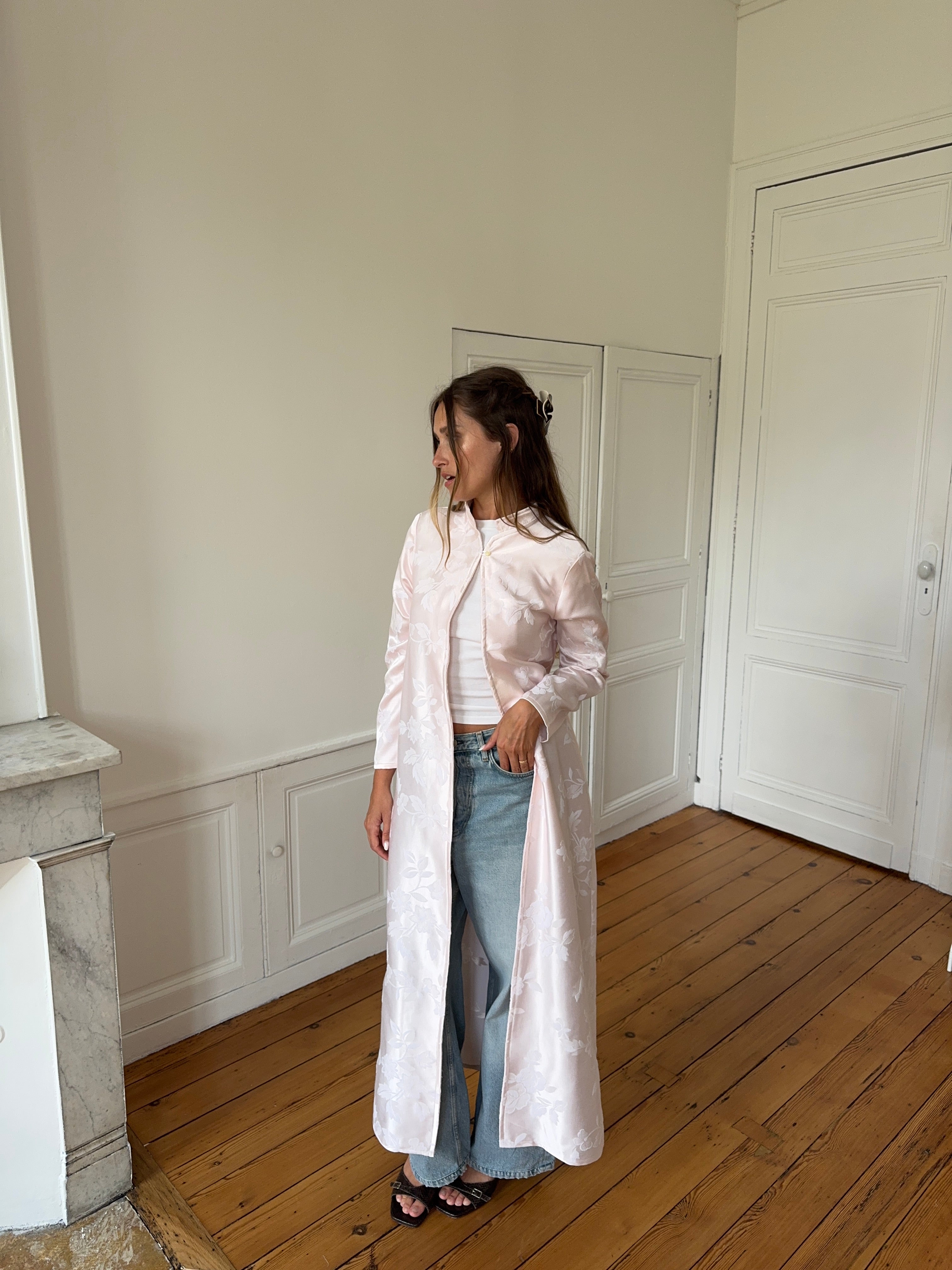 Veste longue upcyclée satinée rose clair - S