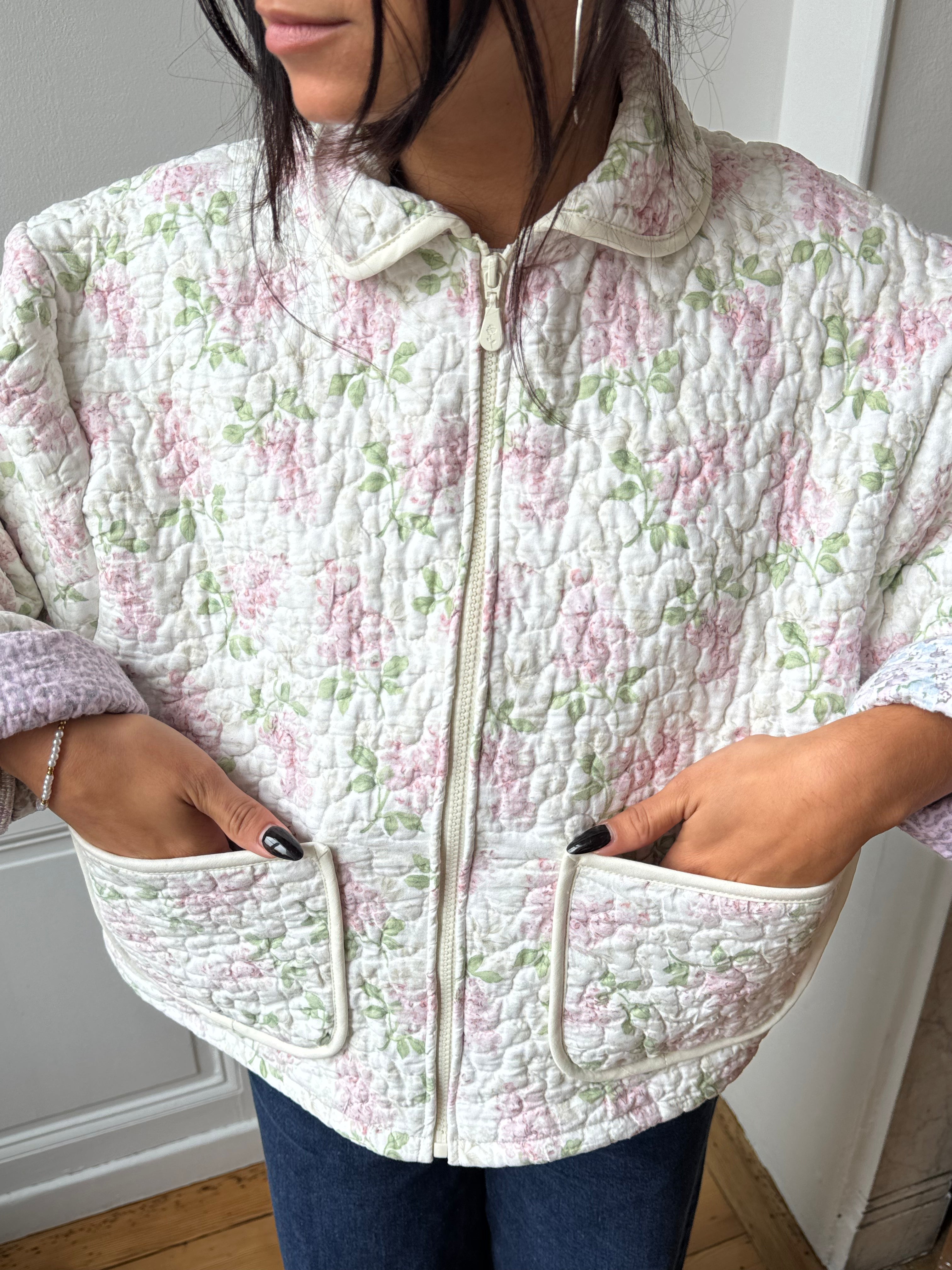 Veste upcyclée matelassée fleurie