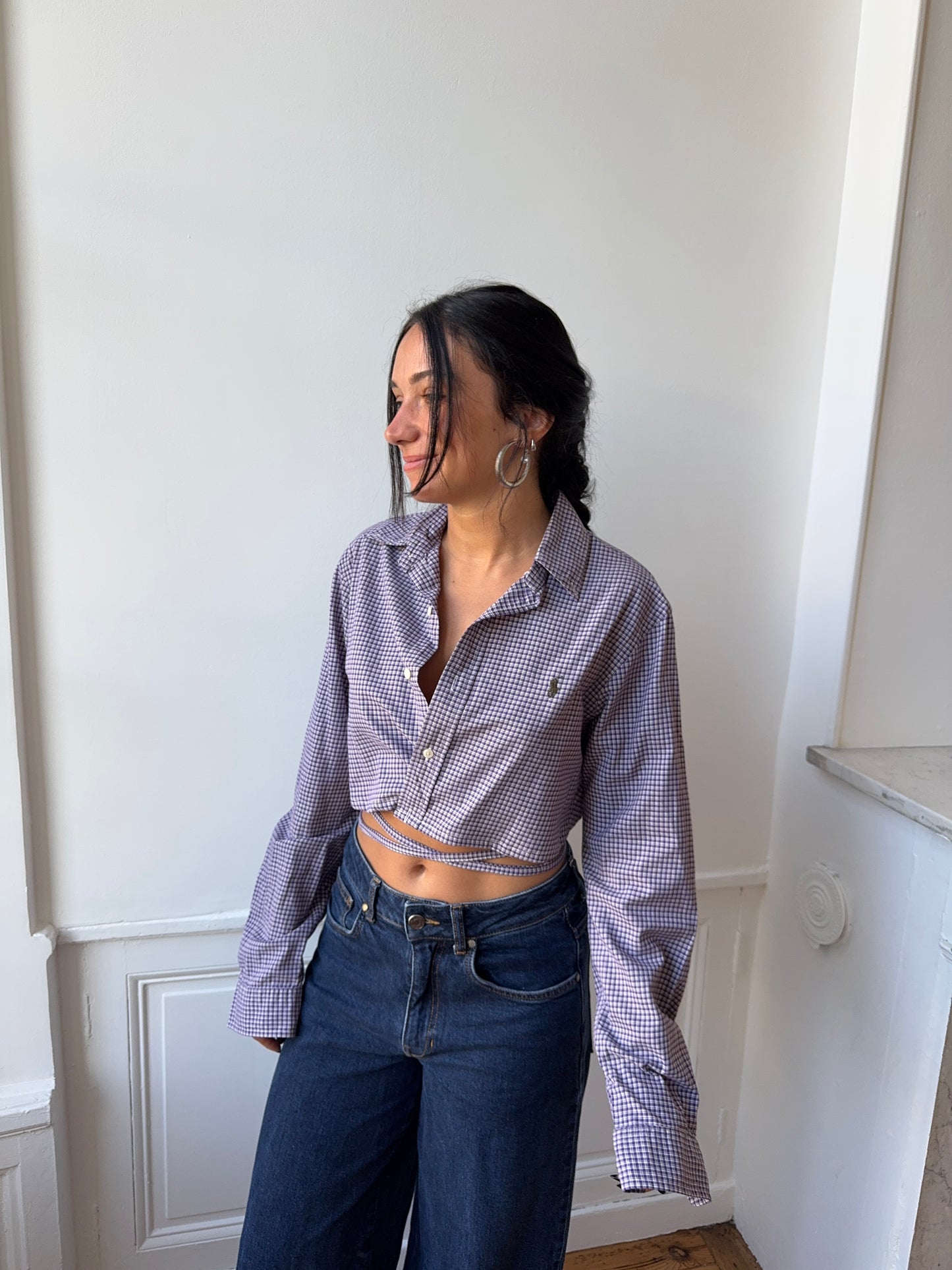 Chemise upcyclée dos nu violette à petits carreaux