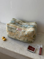 Trousse upcyclée laine vintage