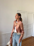 Veste courte upcyclée satinée cuivrée et franges