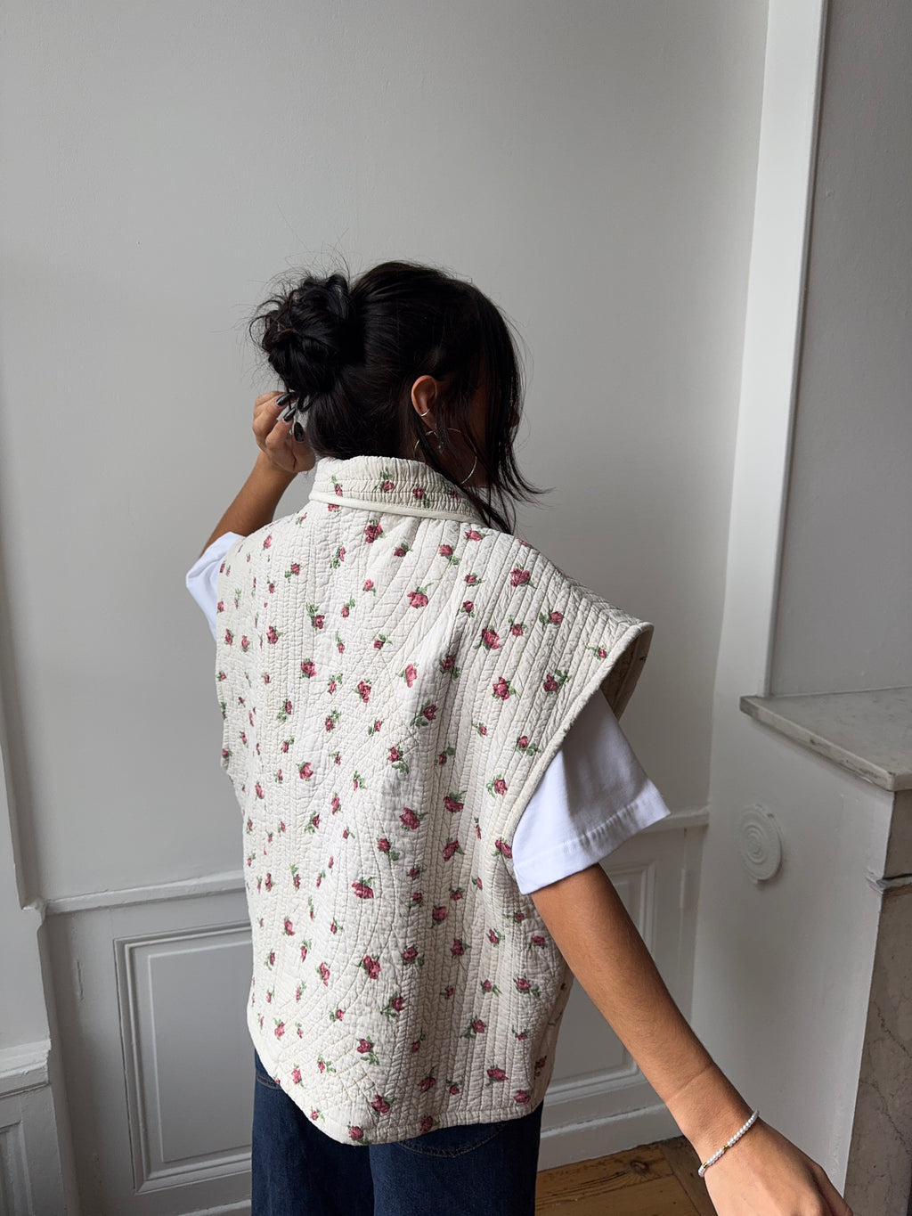 Veste sans manches upcyclée matelassée fleurie