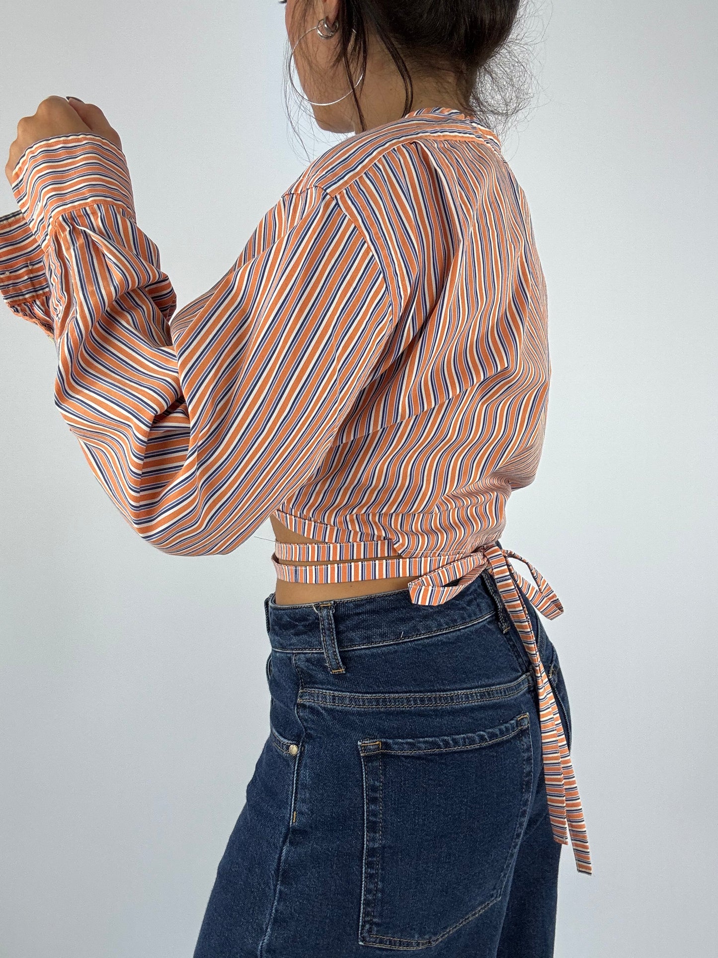 Chemise upcyclée cache-cœur orange à rayures