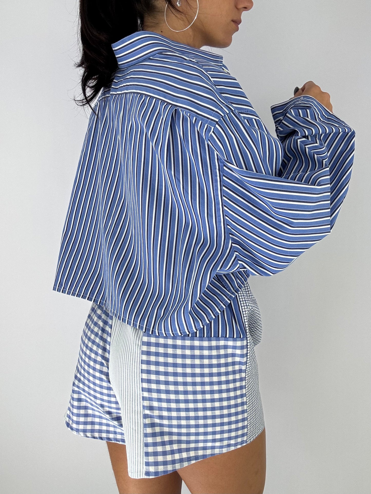 Ensemble upcyclé bleu à rayures et patchwork