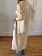Veste longue upcyclée satinée crème et franges