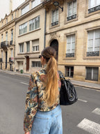 Veste courte upcyclée à motifs vintage