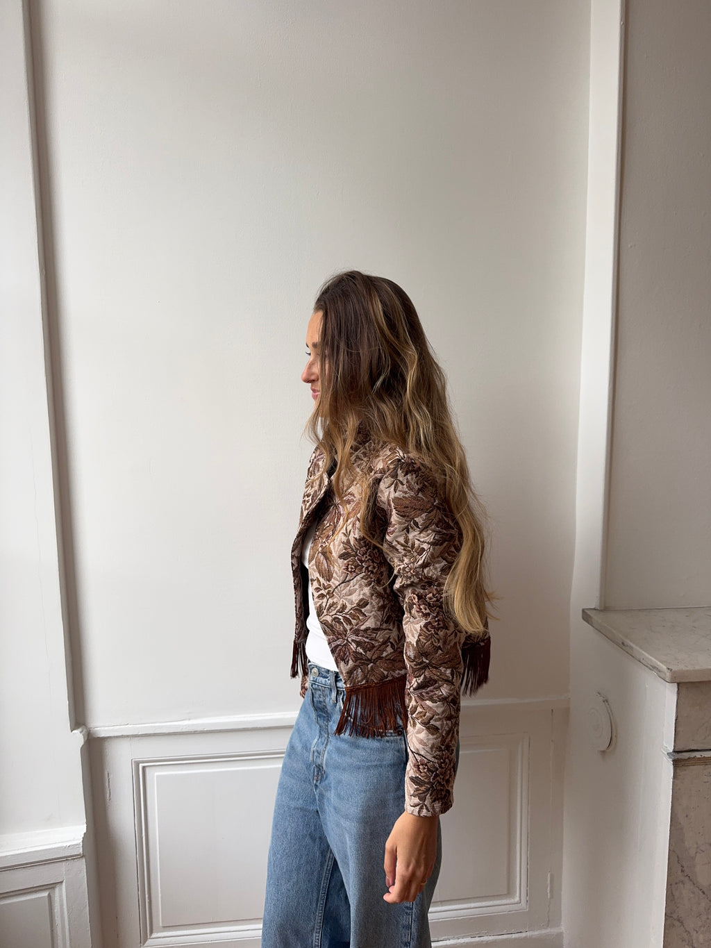 Veste courte upcyclée à motifs et franges