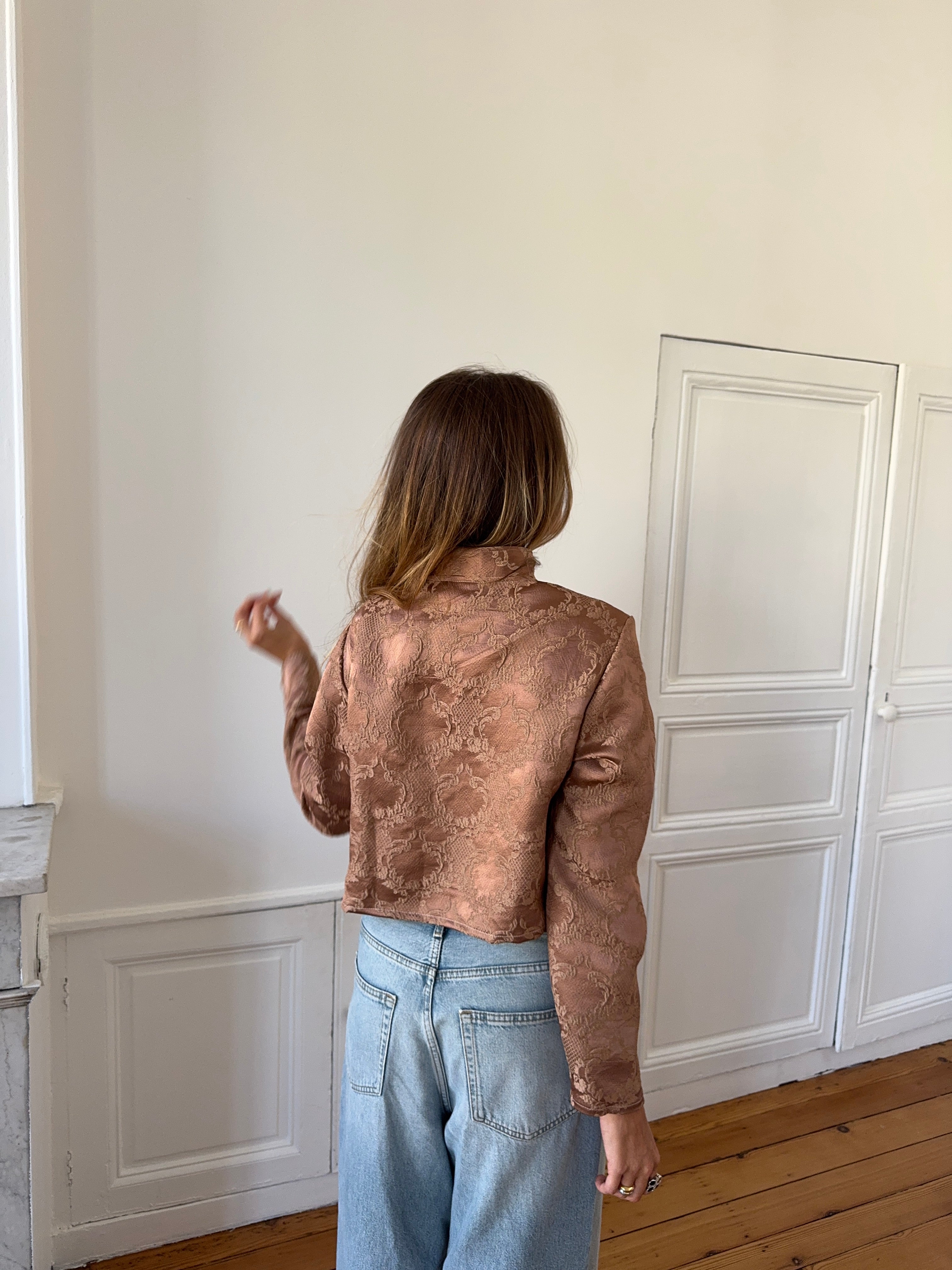 Veste courte upcyclée satinée cuivrée