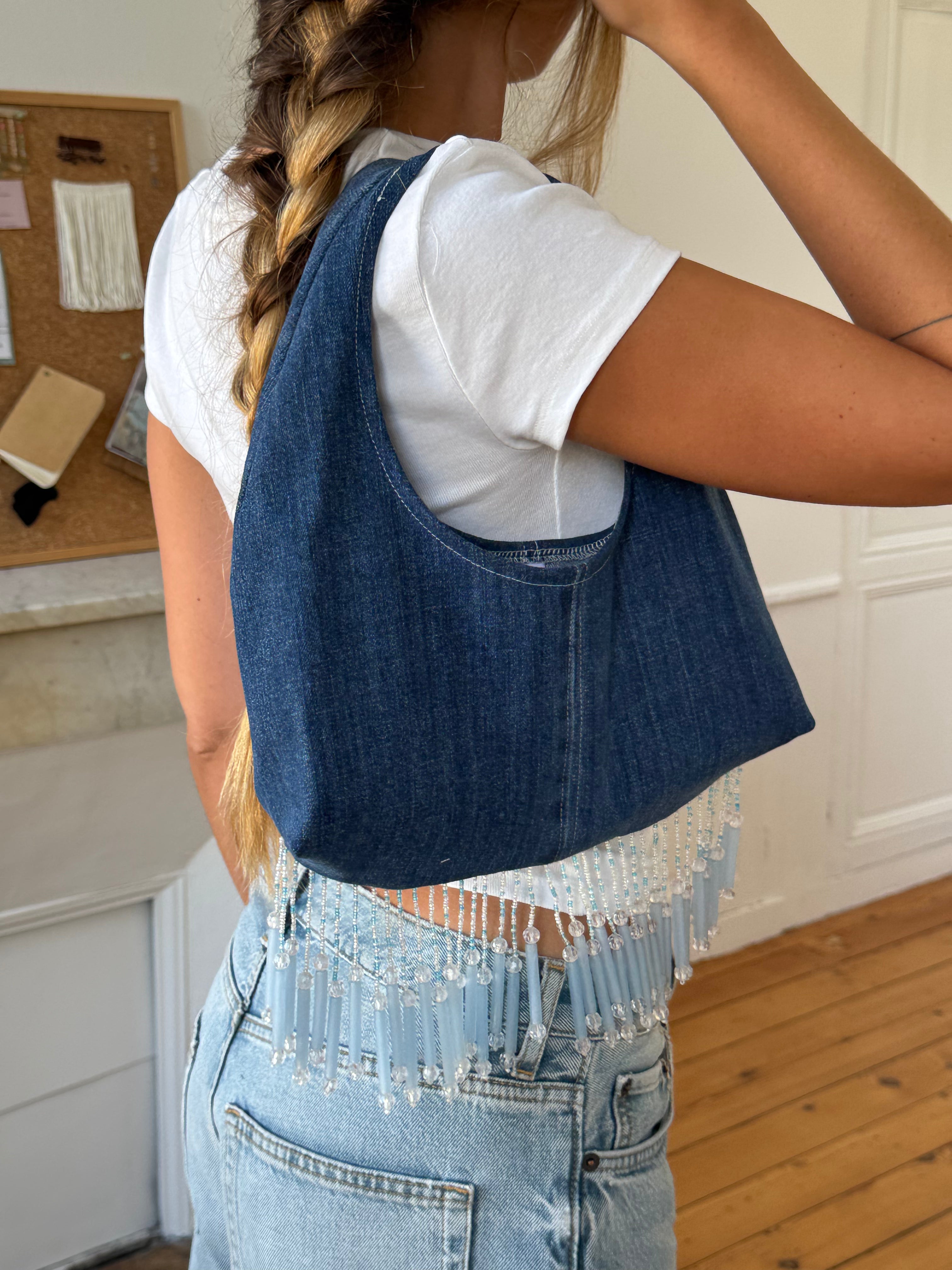Sac upcyclé denim brut et perles