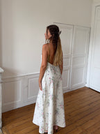 Robe dos nu longue upcyclée crème à motifs
