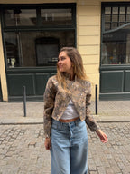 Veste courte upcyclée à motifs vintage
